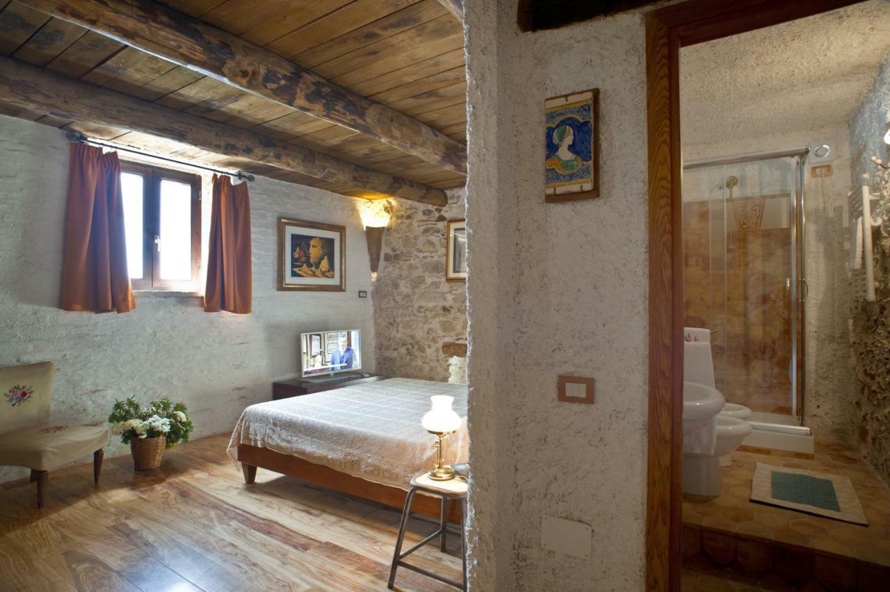 فندق Residenza D'Epoca Borgodifiume فيومفريدو بروزيو المظهر الخارجي الصورة
