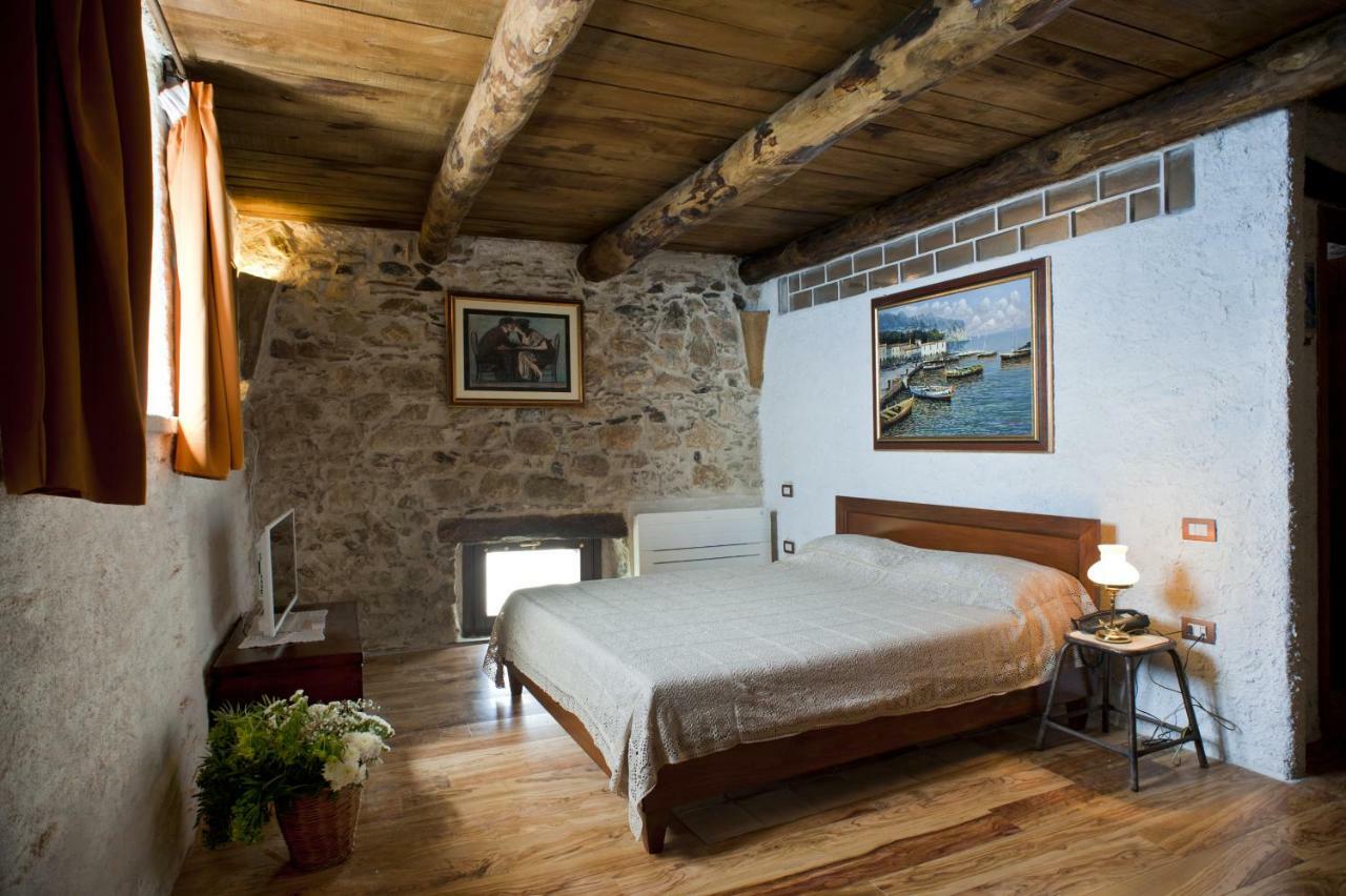 فندق Residenza D'Epoca Borgodifiume فيومفريدو بروزيو المظهر الخارجي الصورة